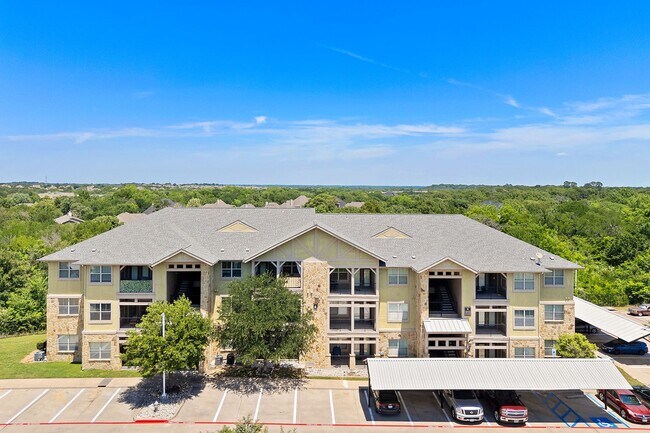 Foto del edificio - The Lodge at Pecan Creek