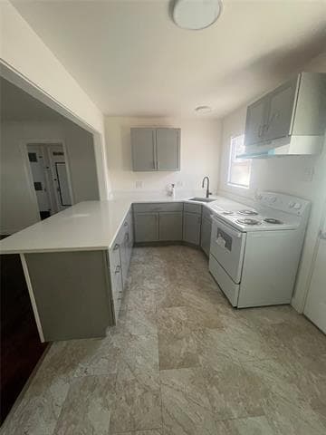 Building Photo - 210 Clyde St