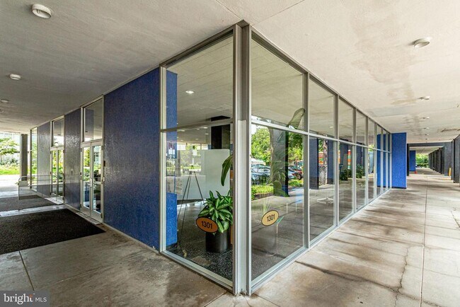 Foto del edificio - 1301 Delaware Ave SW