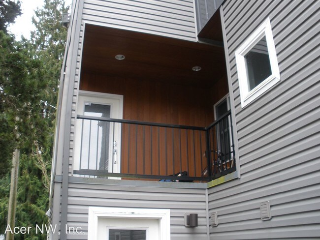 Foto del edificio - 2446 55th Ave SW