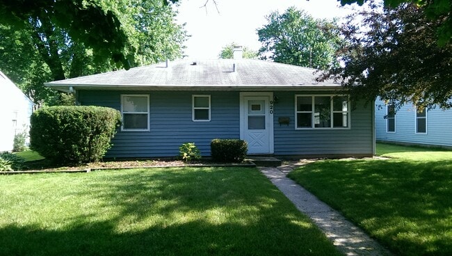 Street View - 920 Spruce Street