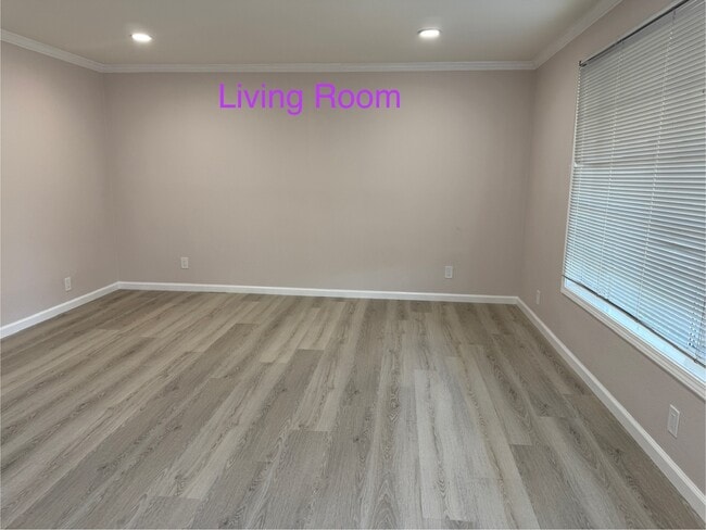 Building Photo - 5021 J Pky