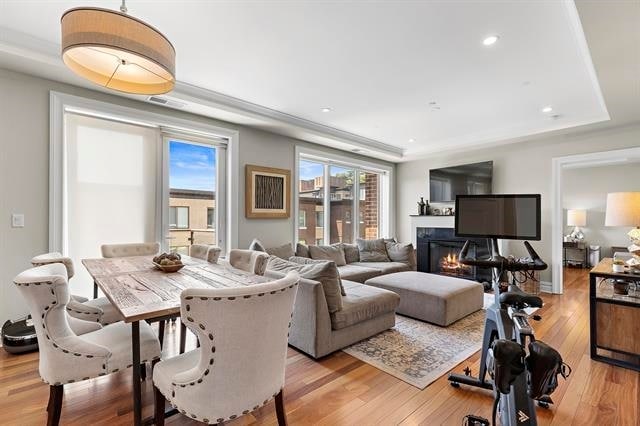 Foto del edificio - 250 Henley Pl