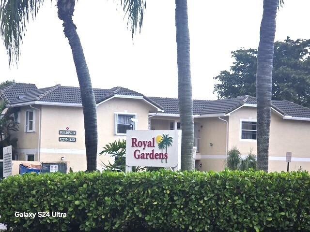 Foto principal - 12185 Royal Palm Blvd