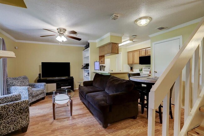 Building Photo - 12755 Mill Ridge Dr