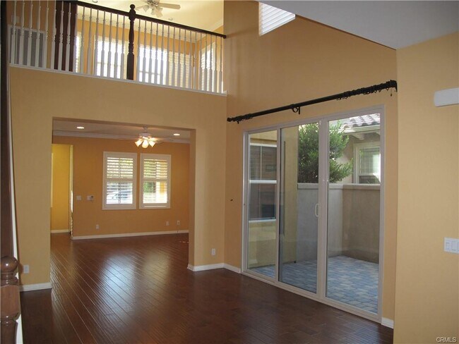 Building Photo - 32 Roycroft