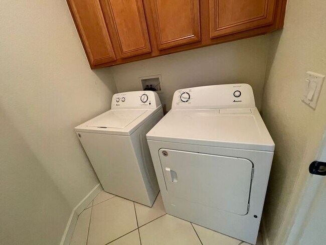 Building Photo - First Show: The first open showing is on 3/4 at 2:30PM. Please be prompt. We will be processing a...