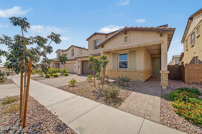 Building Photo - 21505 E Sparrow Dr