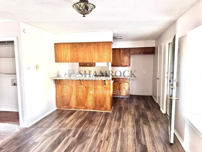 Foto del edificio - 535 Barbara Jean Dr