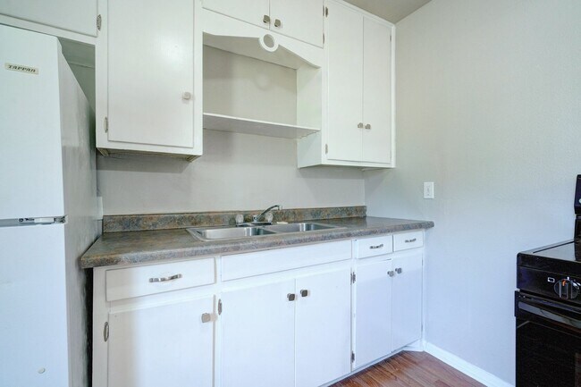 Building Photo - 3 bed 2 bath home in Newalla