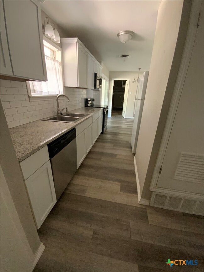 Building Photo - 2016 S 11th St