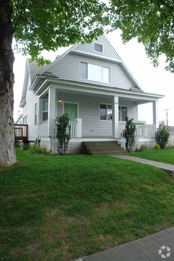 Building Photo - 1229 W Montgomery Ave