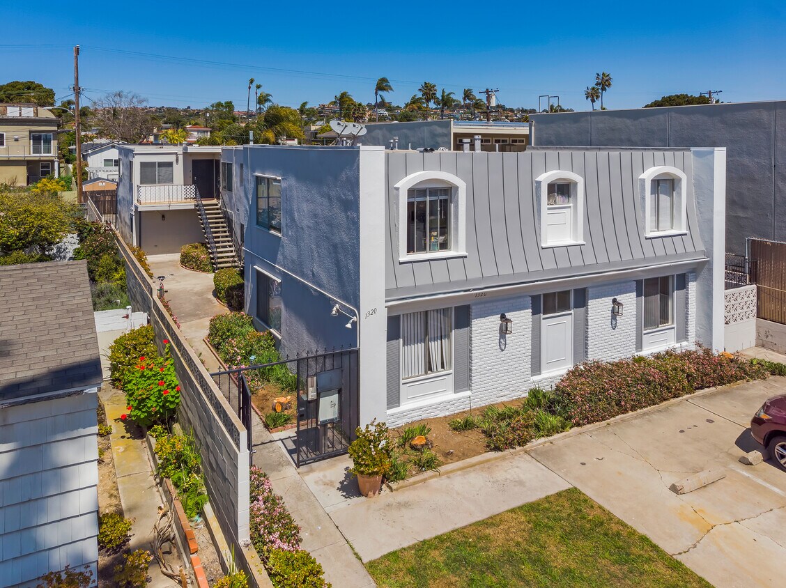 Foto del edificio - 1320 Felspar St