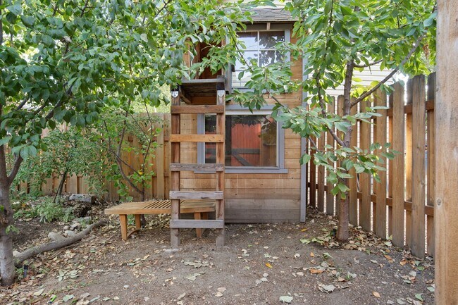 Building Photo - Charming Historic Home in Boise’s Desirable North End