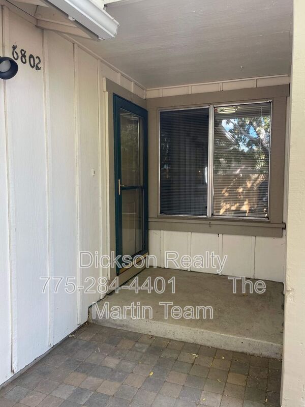 Building Photo - 6802 Flower St