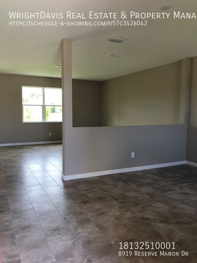 Building Photo - 8919 Reserve Manor Dr