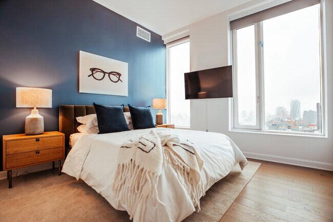Foto del edificio - 18700 NW Rock Creek Cir