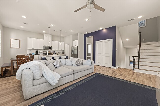 Foto del edificio - 6744 Del Rio St