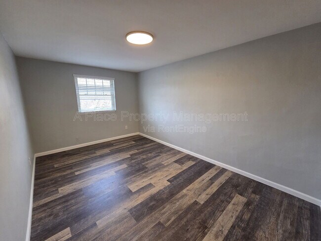 Building Photo - 2624 Roseland Terrace