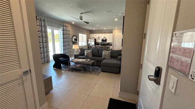 Foto del edificio - 7740 Sandy Ridge Dr