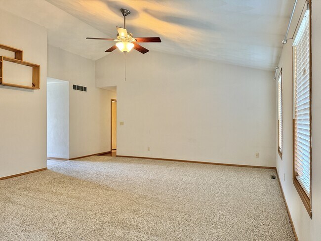 Foto del edificio - 809 Wynstone Way