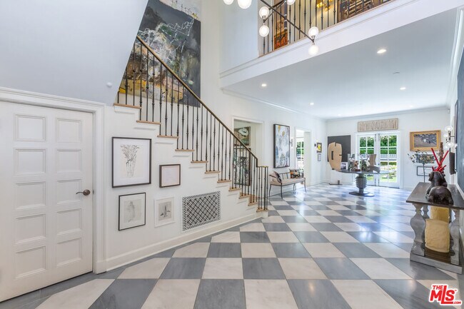 Foto del edificio - 402 S Hudson Ave