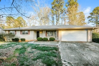 Building Photo - 5253 Corinth Dr SW