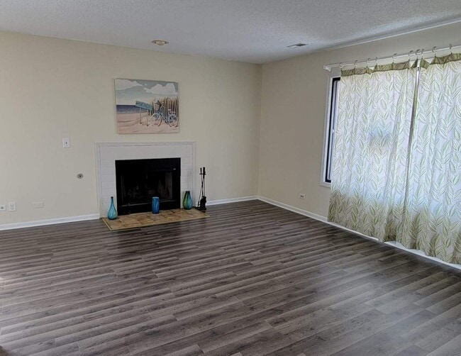 1135 Kane St Unit 1135 Kane St, South Elgin, IL 60177 Condo for Rent