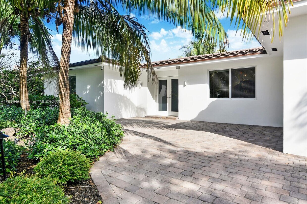 Foto principal - 20701 NE 21st Ct