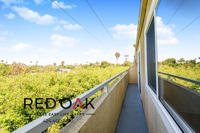 Foto del edificio - 2724 Abbot Kinney Blvd