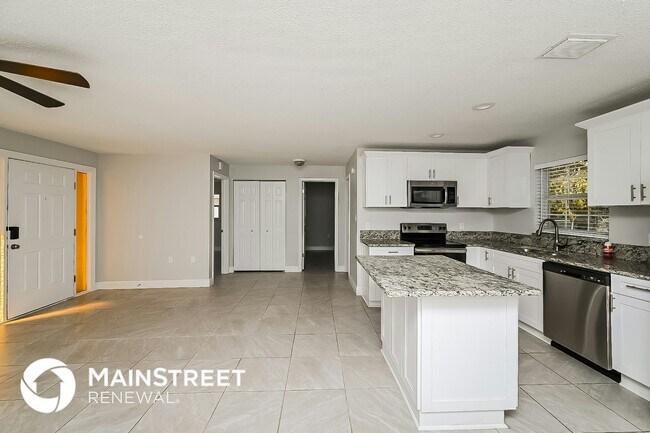 Building Photo - 9824 Richwood Ln