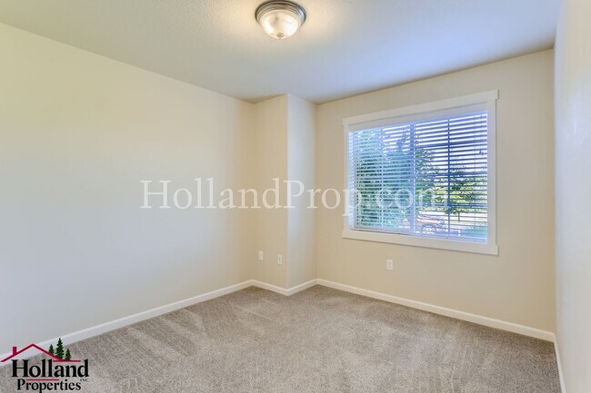 Foto del edificio - Fantastic Townhome is Waiting for You in B...