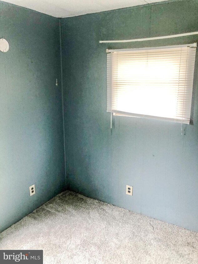 9771 Winchester Ave, Bunker Hill, WV 25413 House for Rent in Bunker