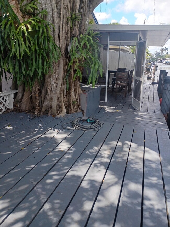 Building Photo - 3071 SW 45th St