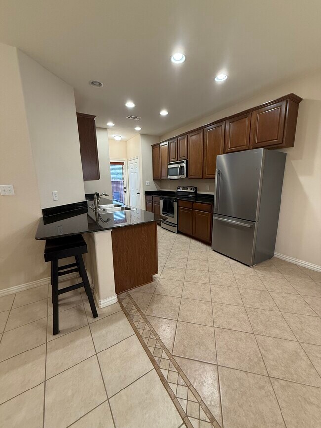 Foto del edificio - 6406 Shakespeare Pl