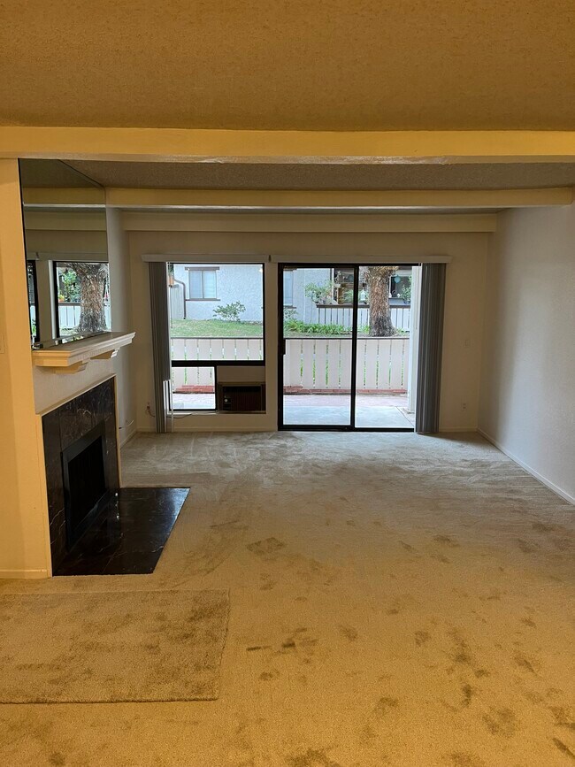 Foto del edificio - 21372 Brookhurst St