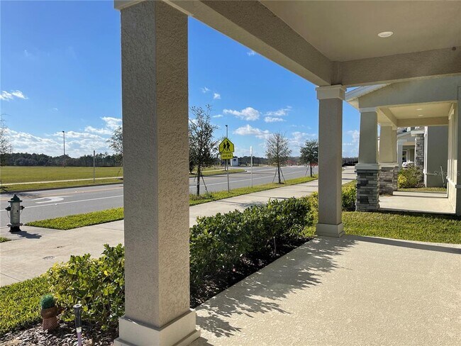 Foto del edificio - 16177 Water Spring Blvd