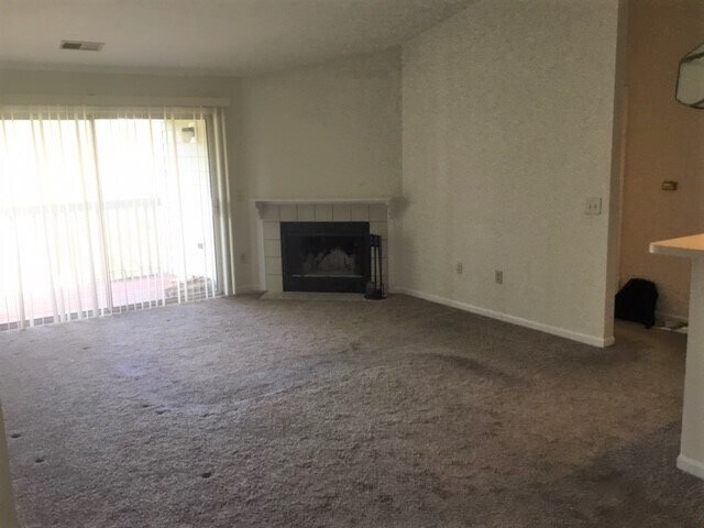 Building Photo - 470 Lakeview Dr