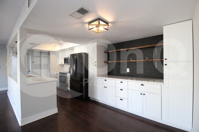 Foto del edificio - 3918 S Willow Dr