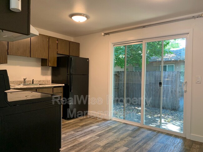 Foto del edificio - 714 SE 10th St