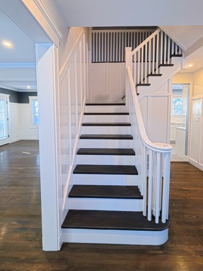 Foto del edificio - 37 Wolcott Rd