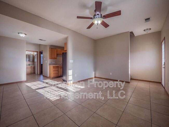 Building Photo - 506 N Buchanan St