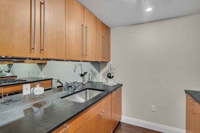 Foto del edificio - 422 Massachusetts Ave