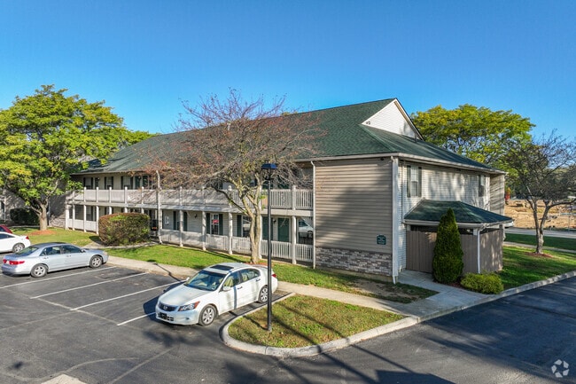 Building Photo - Bairsford Place Apartments