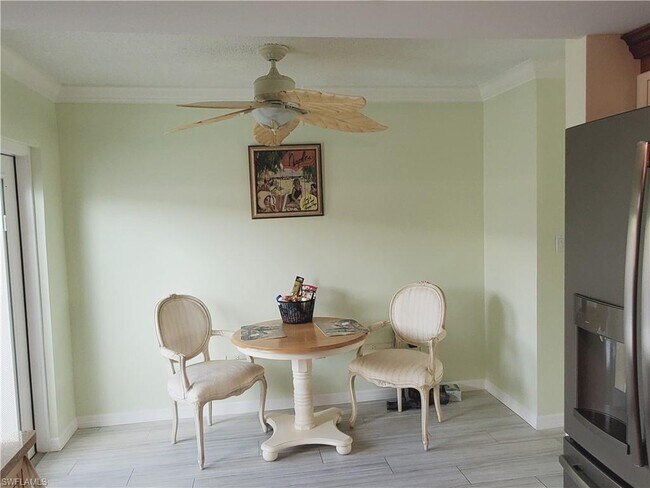 Foto del edificio - 180 Cypress Way E