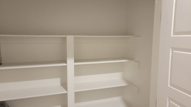 Building Photo - 3/2 - 2 CAR GARAGE - HOME for the HOLIDAYS...