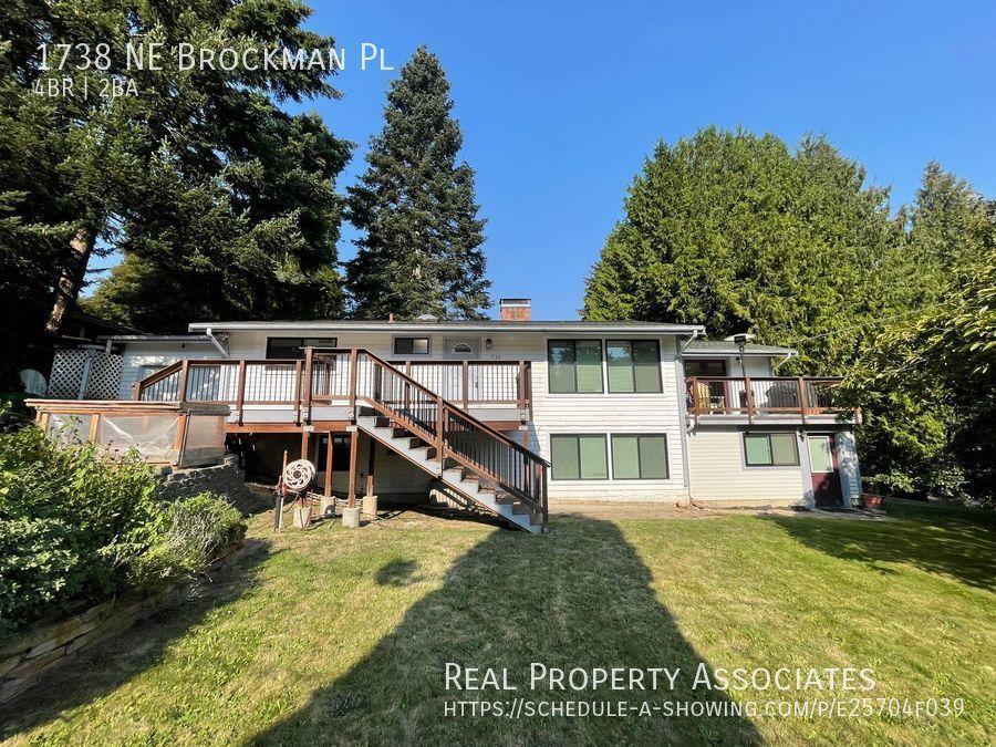 Primary Photo - Pet Friendly! 4 Bed. 2 Bath, w/attached ga...