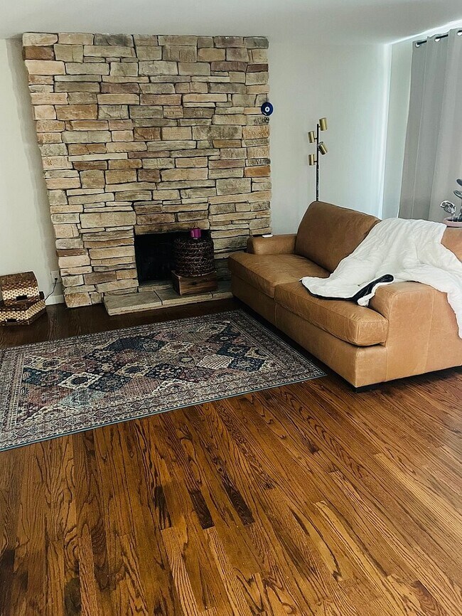 Foto del edificio - 1708 Bockman Rd