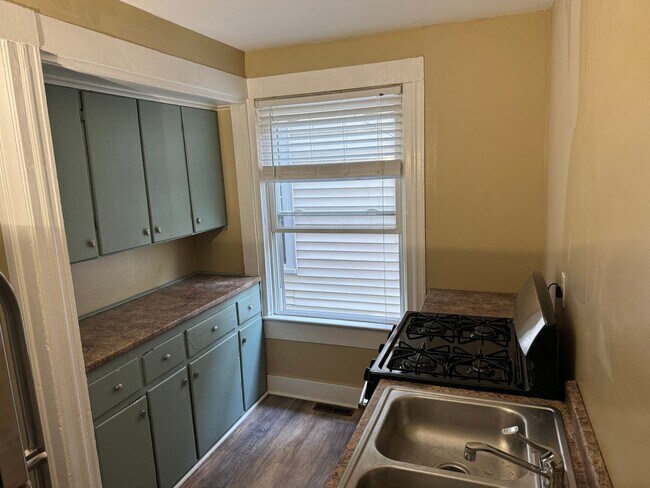 Foto del edificio - 1 bedroom near the Rochester Public Market...