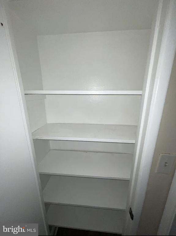 Foto del edificio - 7186 Donnell Pl